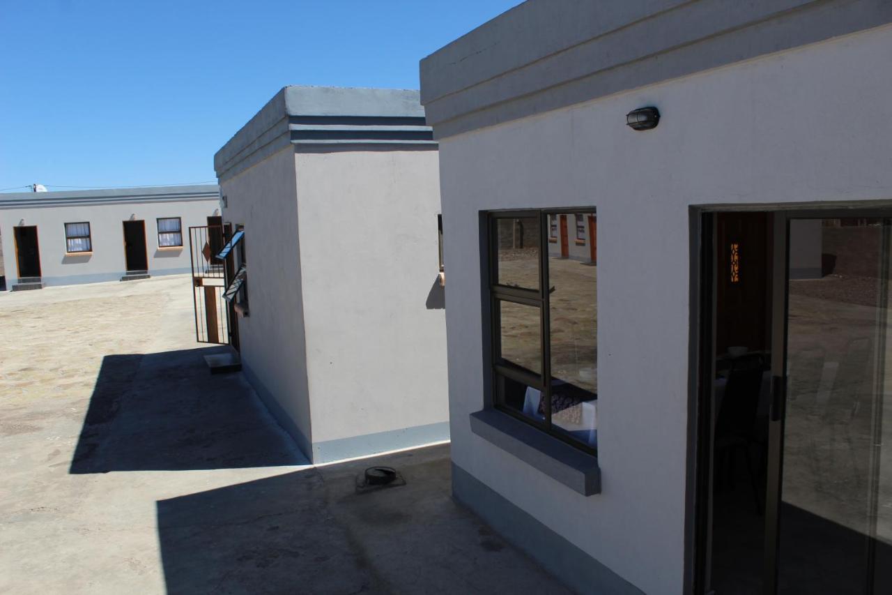 Davilla Guest House Mazenod Экстерьер фото