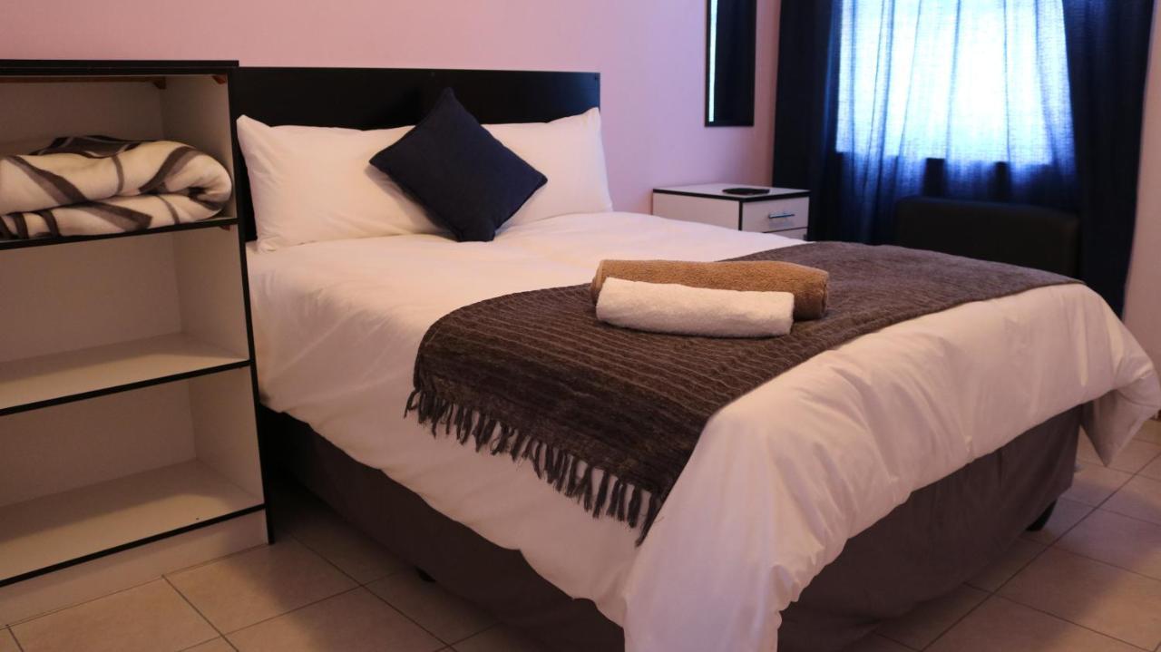Davilla Guest House Mazenod Экстерьер фото