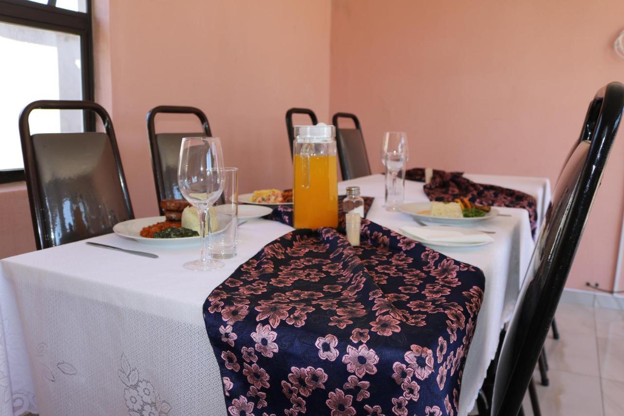 Davilla Guest House Mazenod Экстерьер фото